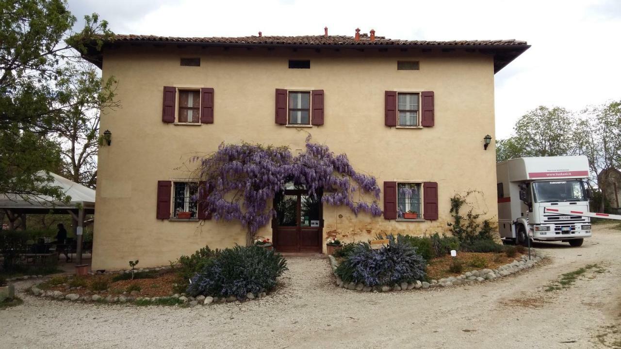 Agriturismo Montevecchio Isolani Monte San Pietro Экстерьер фото